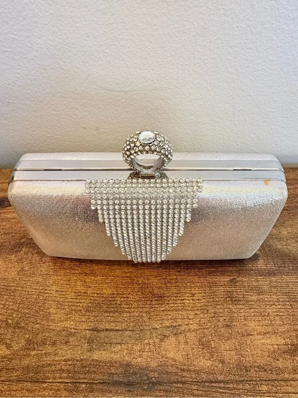 Silver Metallic Art-Deco Rhinestone Clutch